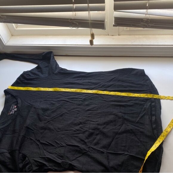 Cloudveil Baselayer Shirt Woman XL Black 100% Merino Wool Gorpcore Hiking - Picture 13 of 15